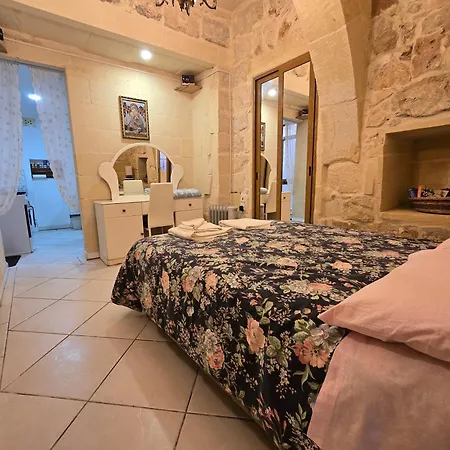 Charming Rustic Getaway In Xaghra, Gozo. * Xaghra