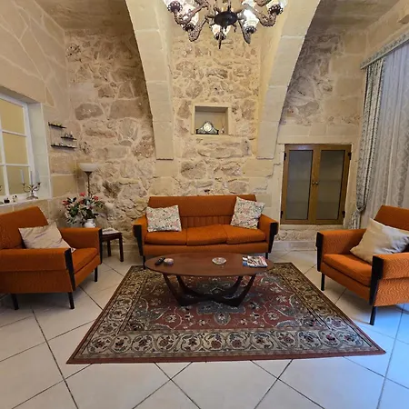 Apartment Charming Rustic Getaway In Xaghra, Gozo.