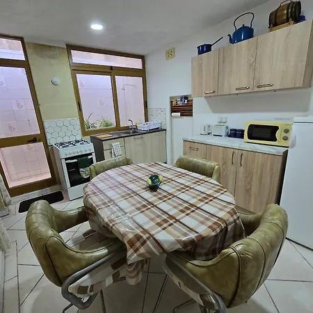 Charming Rustic Getaway In Xaghra, Gozo. *