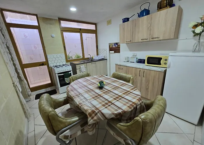 Charming Rustic Getaway In Xaghra, Gozo. *