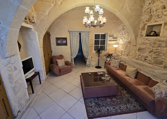 Charming Rustic Getaway In Xaghra, Gozo. Appartement Xagħra